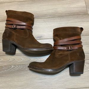 Frye Jane Womens Strappy Slouchy Suede Heeled Ankle Boots Brown 8 Medium